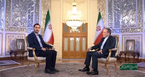 شیطنت یا سوتی مجری صداوسیما در گفتگو با عباس عراقچی؟| 31 اردیبهشت 1404