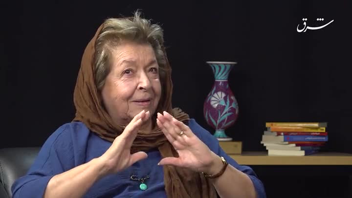   لیلی گلستان: پدرم عاشق آقای خمینی بود