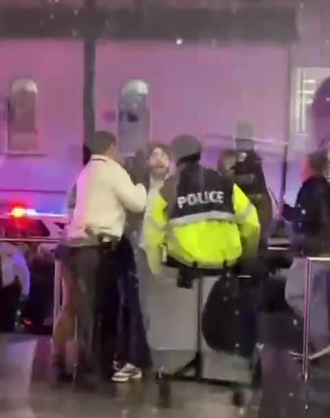   ویدئوی دیگری از لحظه بازداشت عامل تیراندازی به کارمندان سفارت اسرائیل در واشنگتن