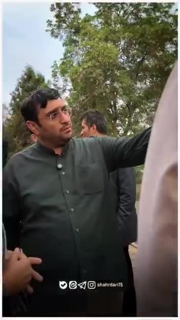    ویدیوی عجیب که از شهردار منطقه ۱۵ تهران: سروش! چهارتا صندلی اضافه شود! پیمانکار دستشویی را هم جریمه کن!