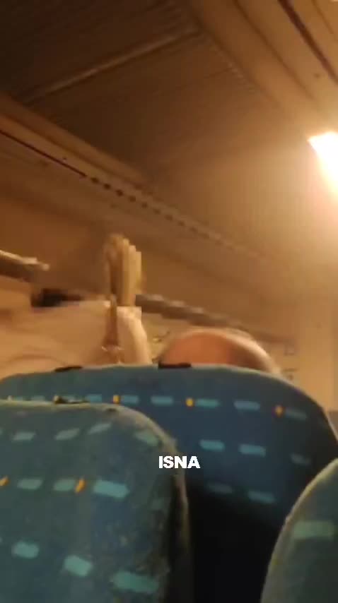   تصاویری از ورود دود به سالن‌های قطار رشت به تهران