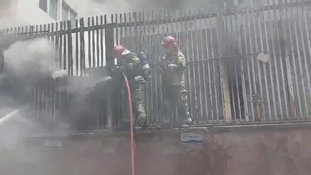    ویدیو تازه از آتش‌سوزی ترسناک در خیابان طالقانی تهران