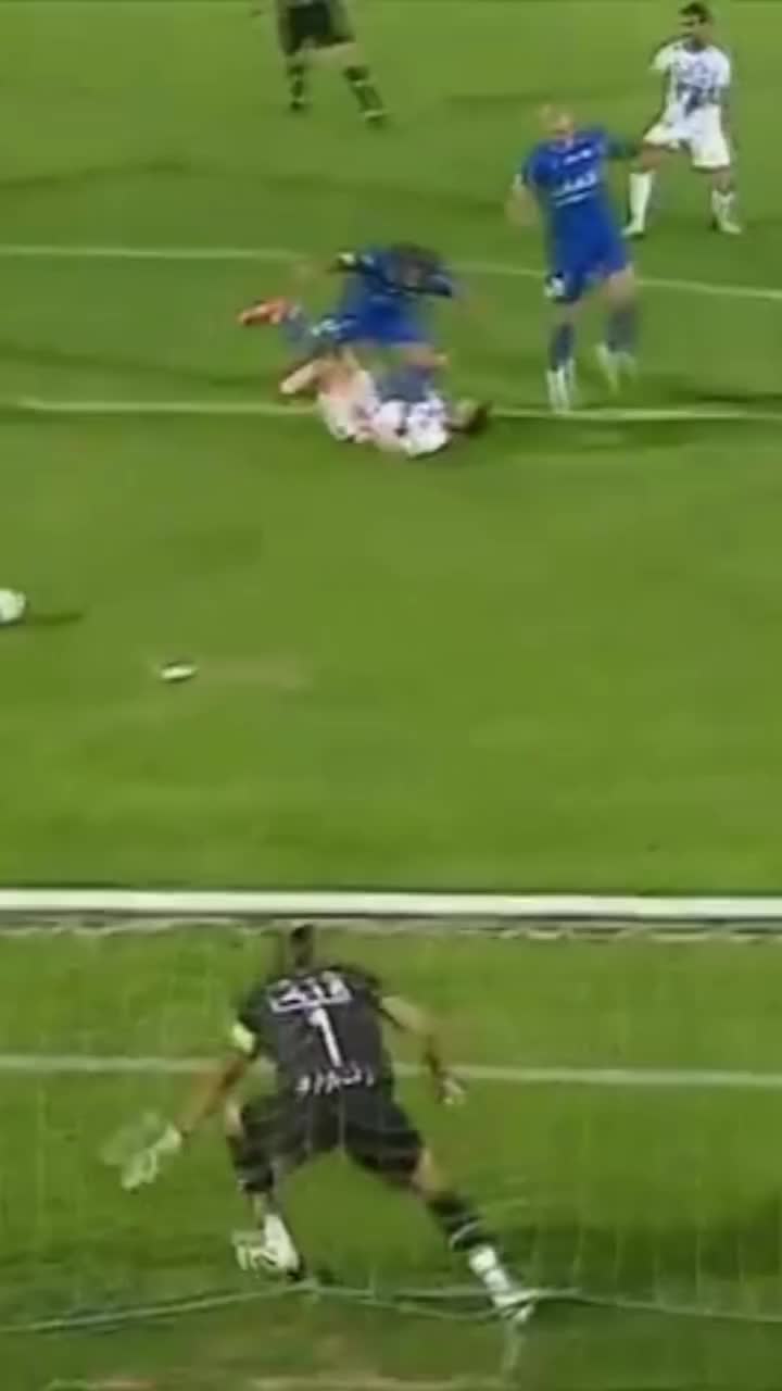   استقلال باید ۱۰ نفره می‌شد؟ / کارشناس داوری انگلیسی پاسخ داد