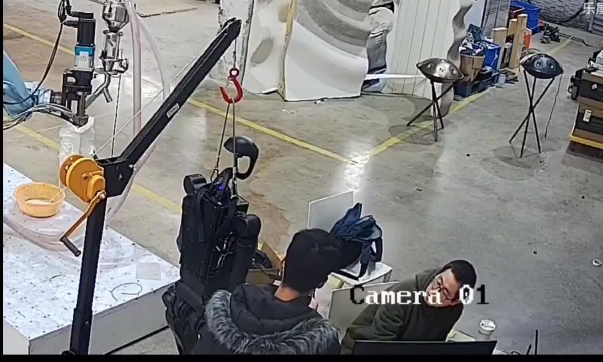   رباتی که برای لحظاتی از کنترل خارج شد و مهندسان را وحشت‌زده کرد