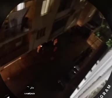   بیرون آمدن مردم کرج از ترس زلزله