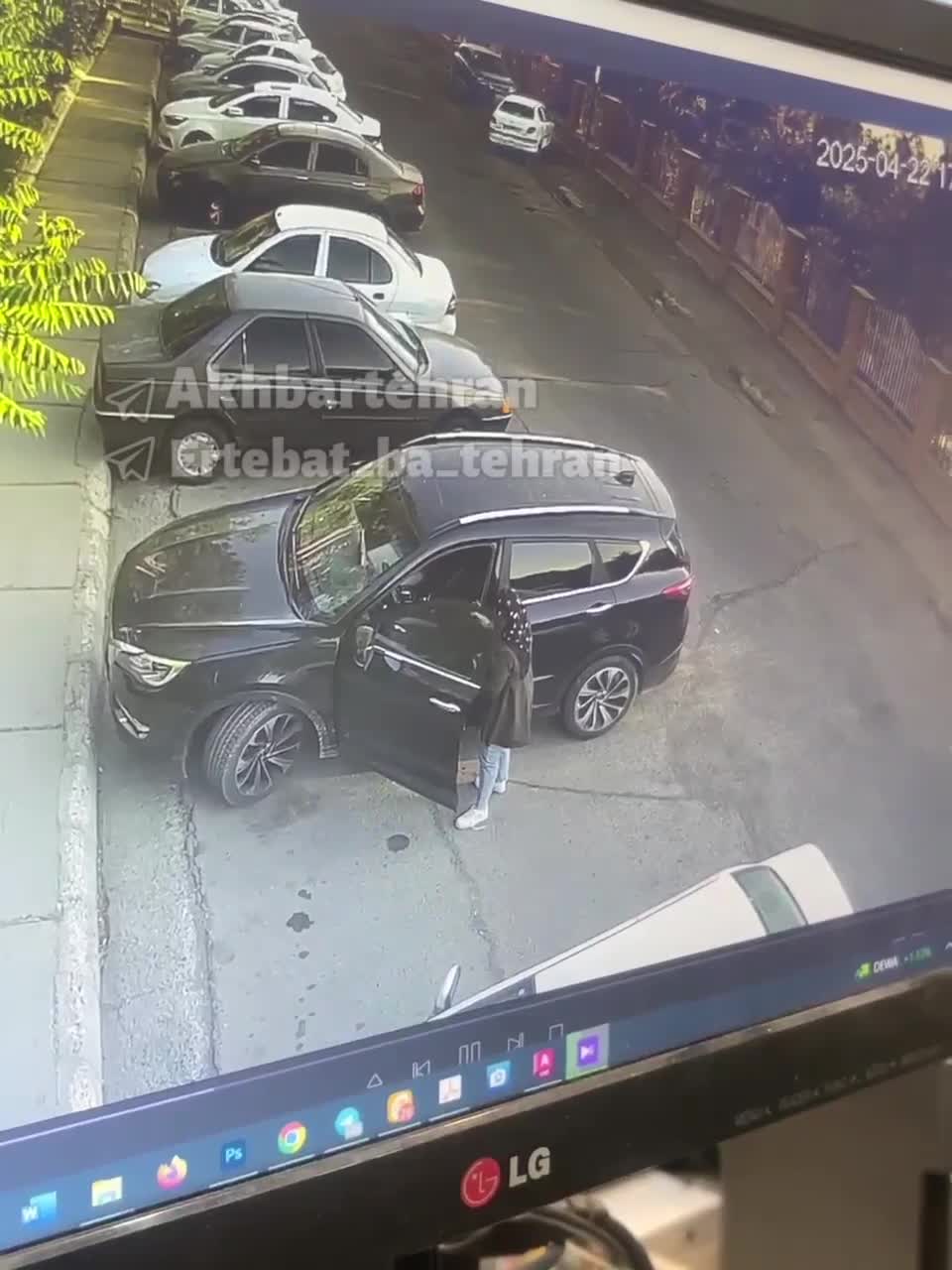   لحظه شوکه‌کننده زورگیری وحشیانه از زن جوان در روز روشن در خیابان ستارخان تهران