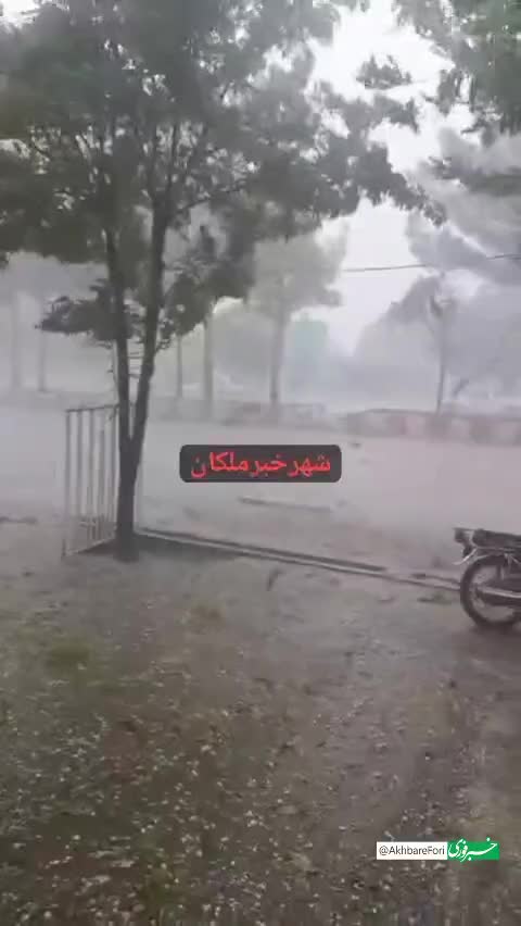   بارش سنگین تگرگ در شهرستان ملکان آذربایجان شرقی