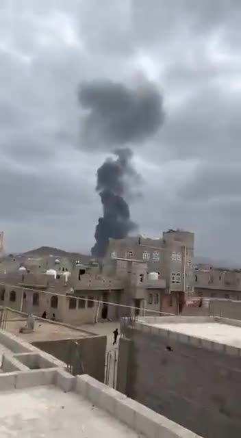   شبکه ۱۲ تلویزیون رژیم اسرائیل تایید کرد؛ حمله اسرائیل به صنعا با هماهنگی آمریکا