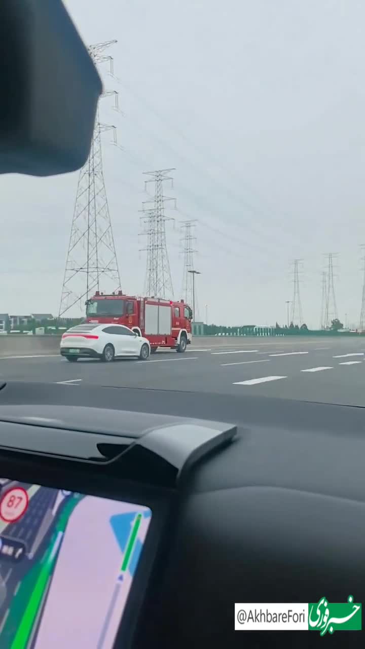   کامیون آتش‌نشانی با دو سر برای موارد اضطراری!