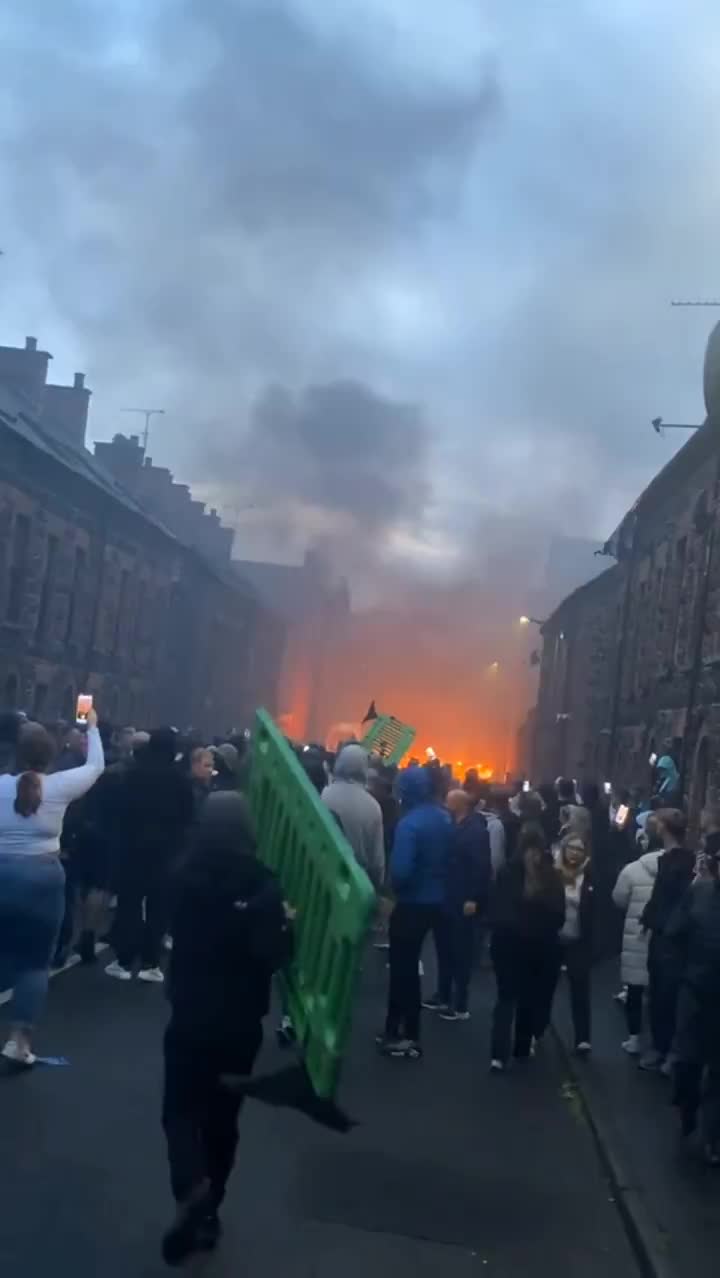   به آتش کشیده شدن منازل پناهجوهای خارجی توسط مردم ایرلند