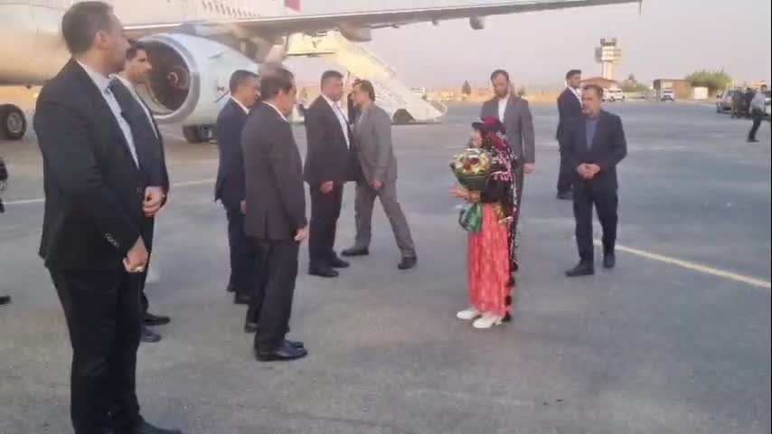   ورود و استقبال مردمی از پزشکیان در ایلام