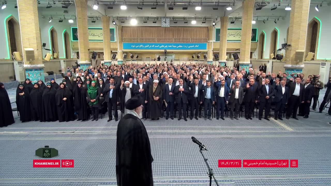   آغاز دیدار نمایندگان مجلس شورای اسلامی با رهبر معظم انقلاب