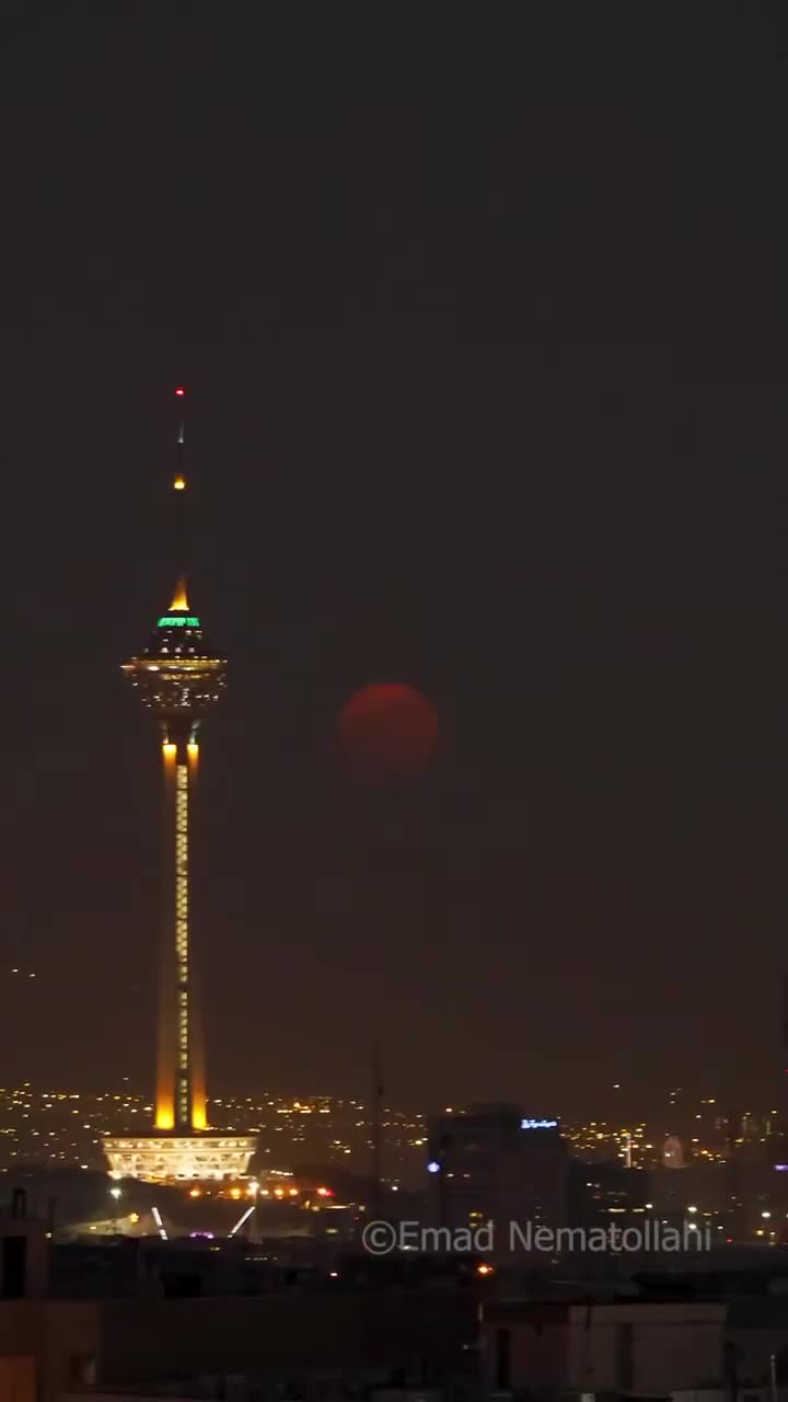   ۱۶۳۰ فریم عکس پیاپی از ماه کامل دیشب تهران