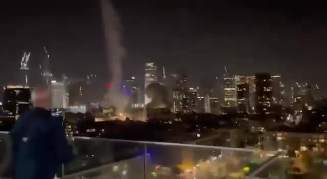   تصاویری دیگر از اصابت موشک‌های ایران به تل‌آویو