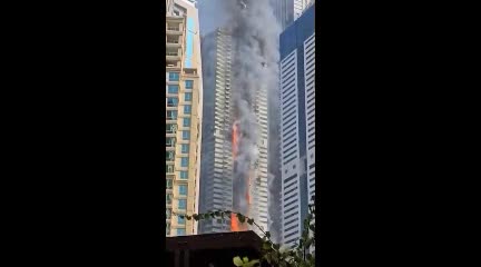   تصاویر بیشتر از آتش‌سوزی در آسمان‌خراش دبی