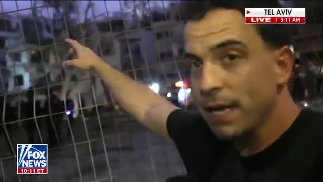   گزارش خبرنگار فاکس نیوز در تل‌آویو از ویرانی‌های این شهر بر اثر اصابت موشک‌های ایرانی