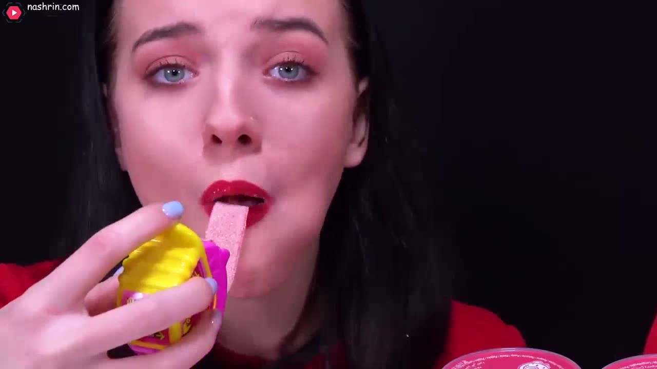 چالش فود اسمر لیلی بو - خوردن غذای تک رنگ در 24 ساعت