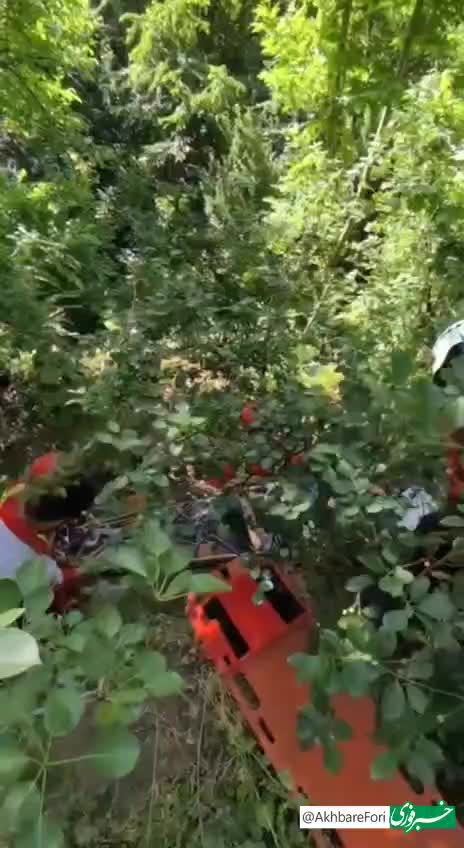   تصاویری از عملیات نفسگیر نجات زن باردار سقوط کرده از ارتفاع ۱۵۰ متری در کن