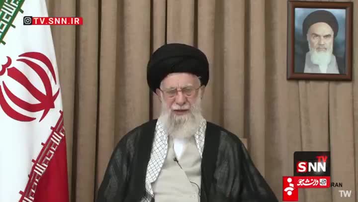   رهبر انقلاب: رژیم آمریکا وارد جنگ مستقیم شد لکن هیچ دستاوردی از این جنگ نداشت / رئیس جمهور آمریکا بزرگ‌نمایی کرد