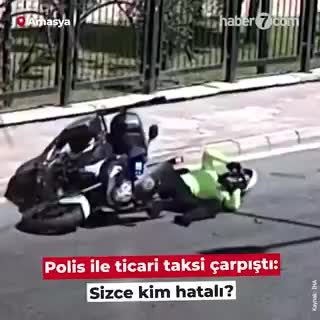   لحظه تصادف  افسر پلیس با یک تاکسی