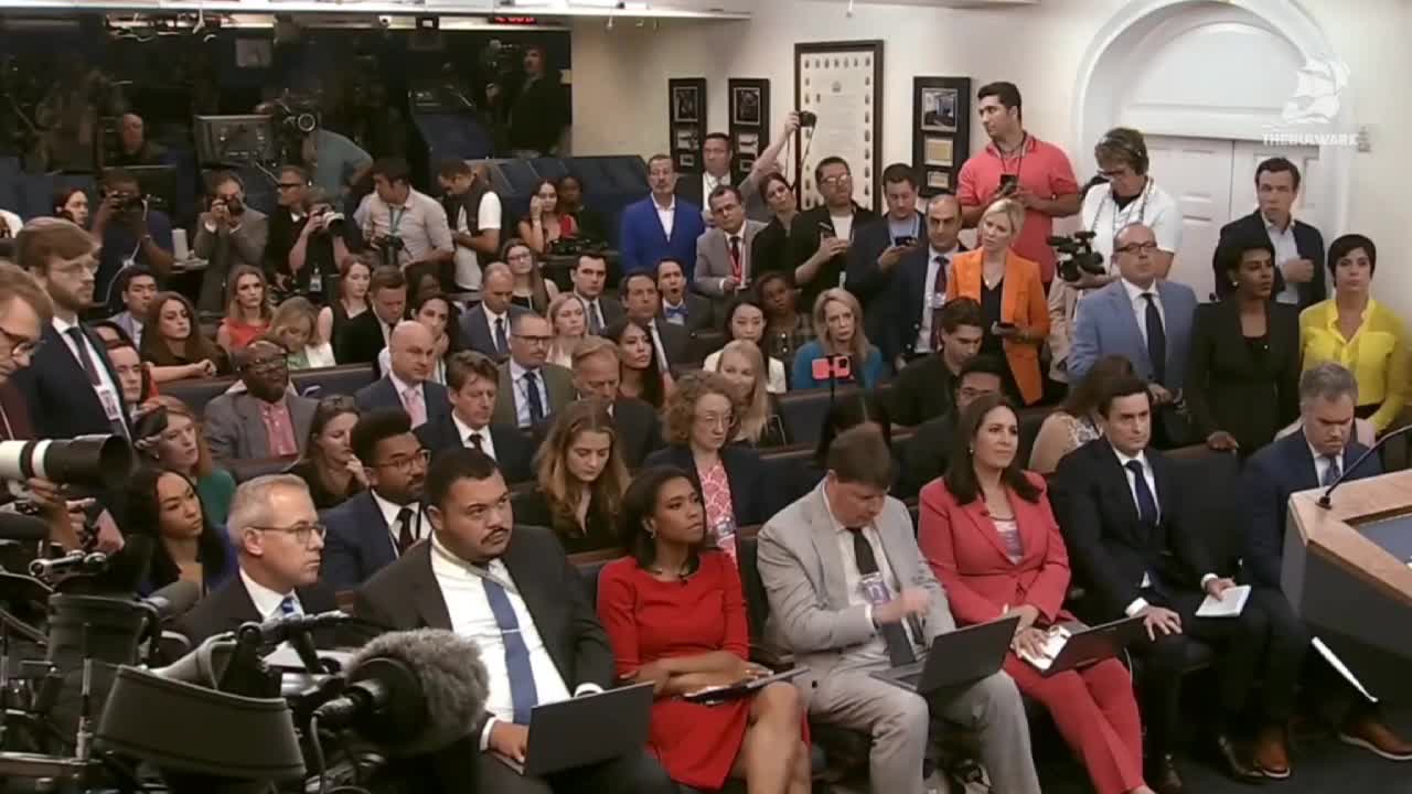   سوال از ترامپ: آیا شما می‌خواهید که ایران تمام ذخایر اورانیوم خود را تحویل دهد؟