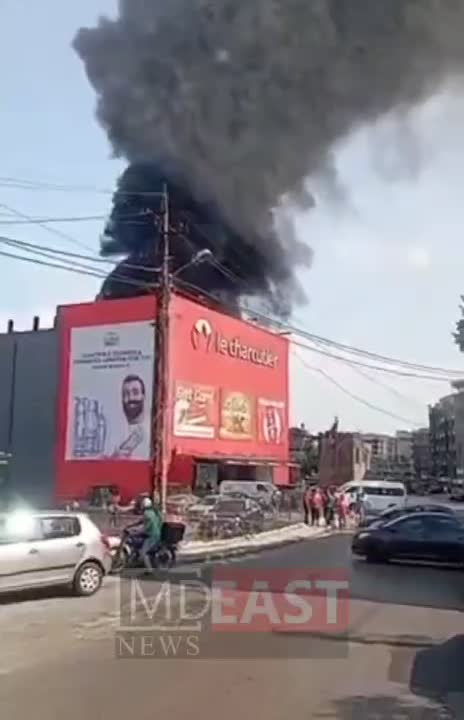    آتش‌سوزی بزرگ در پمپ‌بنزین منطقه بعبدا بیروت