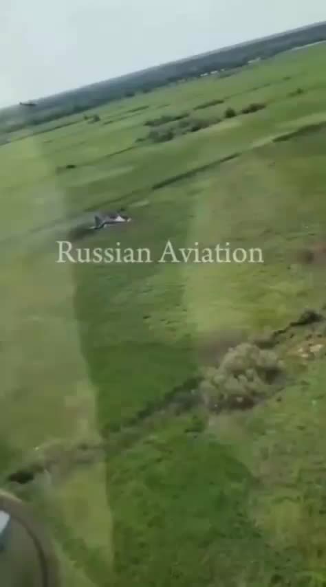   محل سقوط سوخو ۳۵ ارتش روسیه که روز گذشته در منطقه کورسک به ادعای اوکراینی ها توسط F۱۶ سرنگون شد