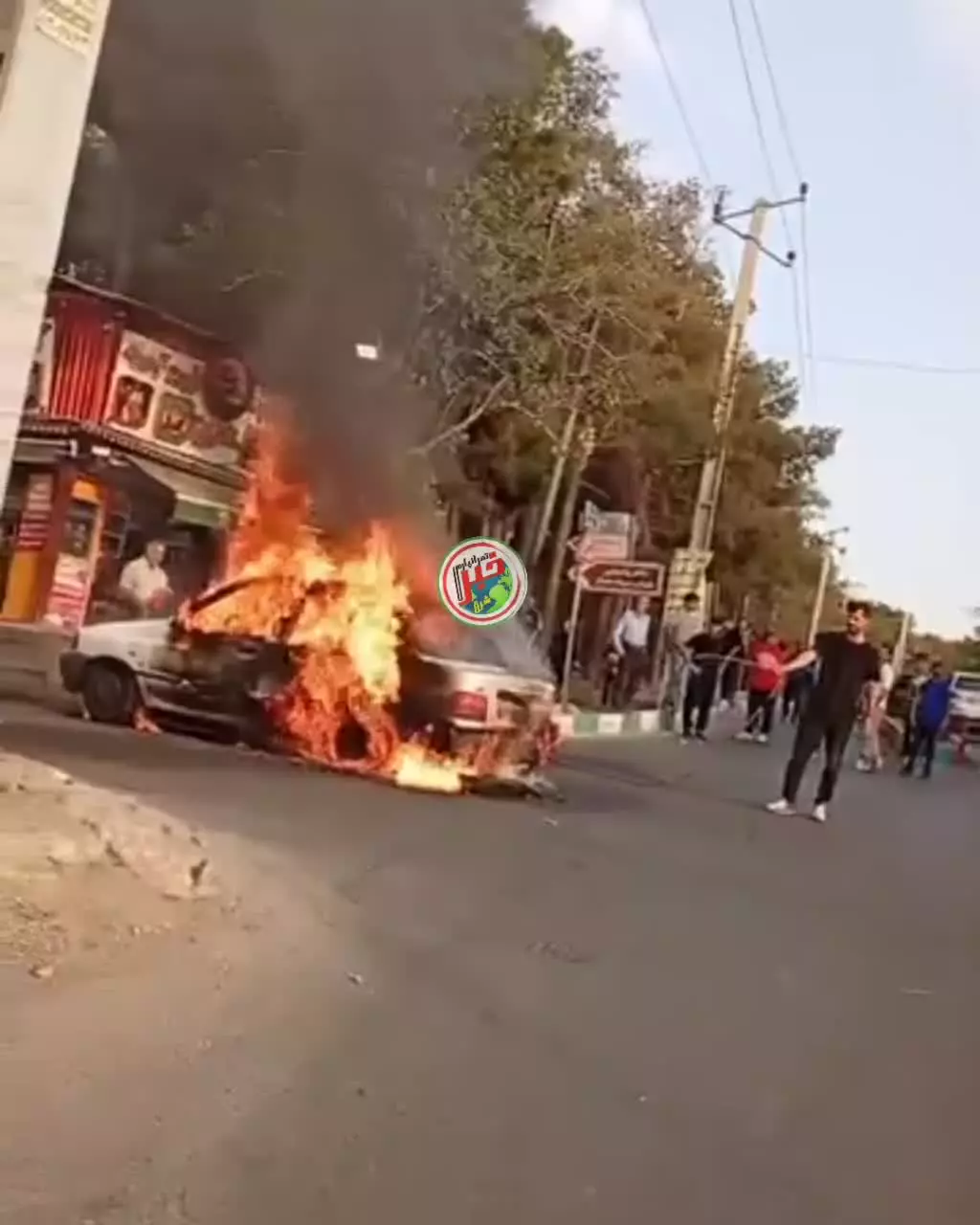   آتش گرفتن خودروی پراید در بزرگراه یاسینی