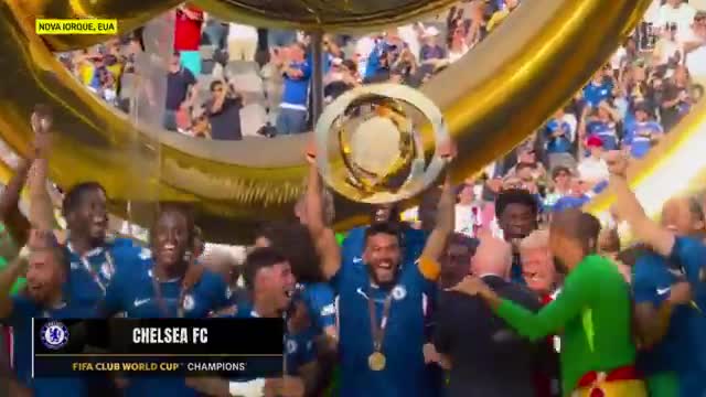   لحظه بالا بردن کاپ قهرمانی جام جهانی باشگاه‌ها توسط کاپیتان چلسی