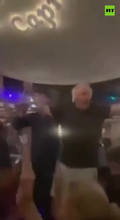   عیاشیِ شبانهٔ بوریس جانسون در ایتالیا