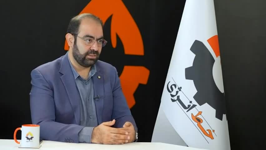   جنجال کارشناس صداوسیما: ایران باید علیه اروپا اعلام جنگ کند!