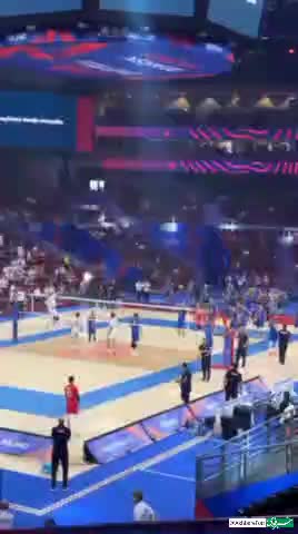 ویدیویی زیبا از پخش سرود ای ایران در لهستان با صدای استاد نوری | 29 تیر 1404