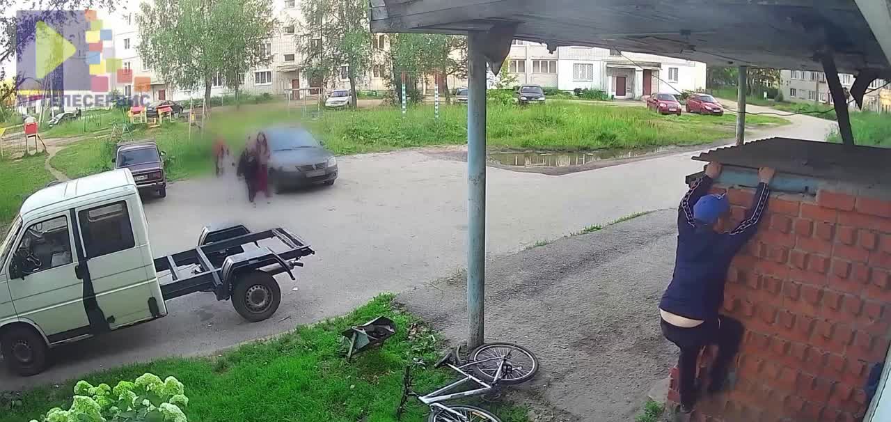   سقوط دیوار ایوان در یاروسلاول؛ یک پسر قربانی ماجراجویی شد