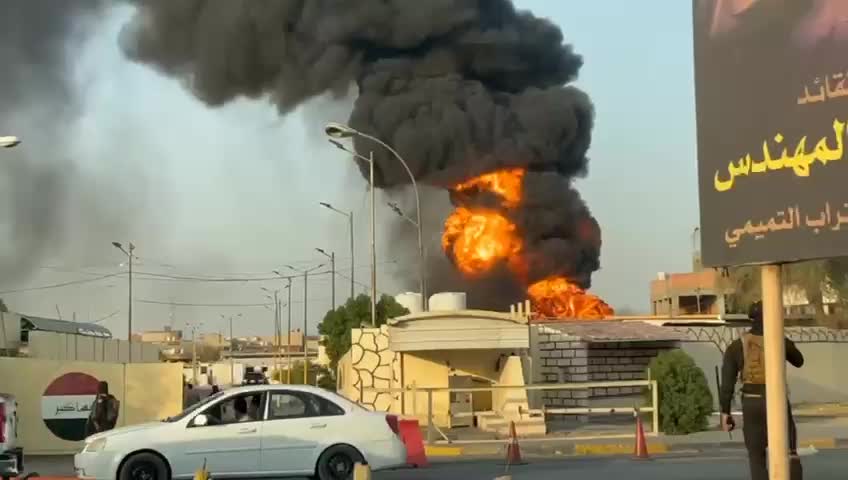   اولین تصاویر از وقوع آتش‌سوزی در بصره در جنوب عراق