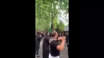 ببینید| تصاویری از عزاداری پرشور محرم در شهر لندن | 12 تیر 1404