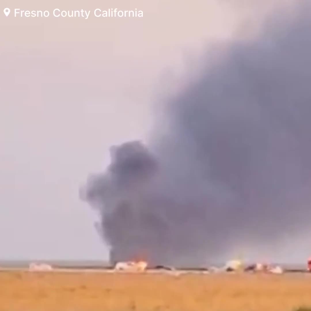   اولین تصاویر از سقوط یک فروند جنگنده F۳۵ آمریکا در کالیفرنیا