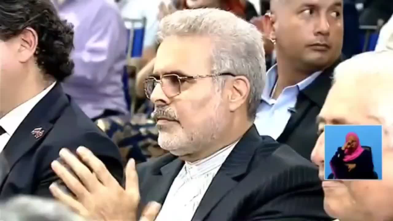   تمجید مادورو از رهبر انقلاب