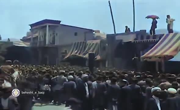 ببینید| فیلم جالب رنگی شده از عزاداری ۱۰۰ سال پیش مردم تهران | 15 تیر 1404