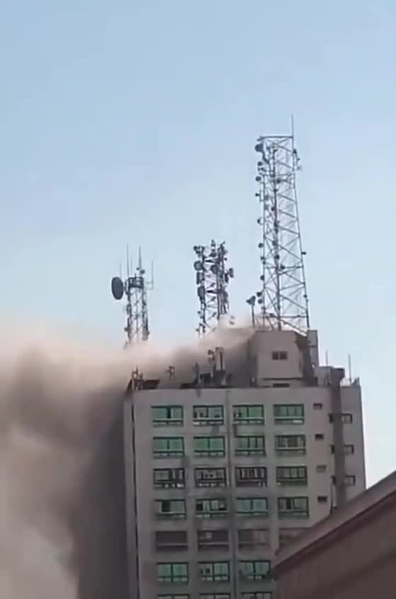   آتش سوزی مرکز مخابراتی قاهره