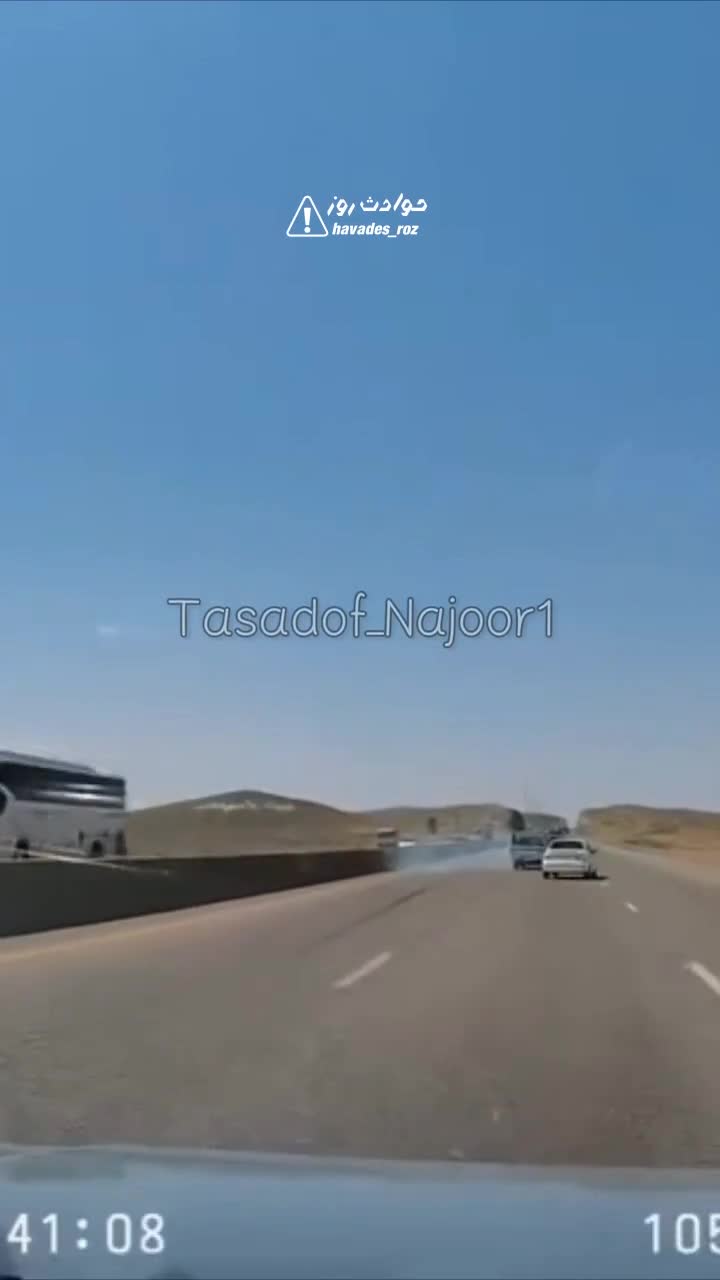   لحظه در رفتن لاستیک تریلی