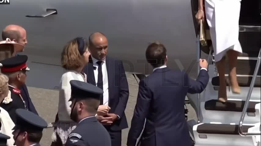   جنجال جدید همسر ماکرون؛ بی‌محلی به رئیس جمهور!