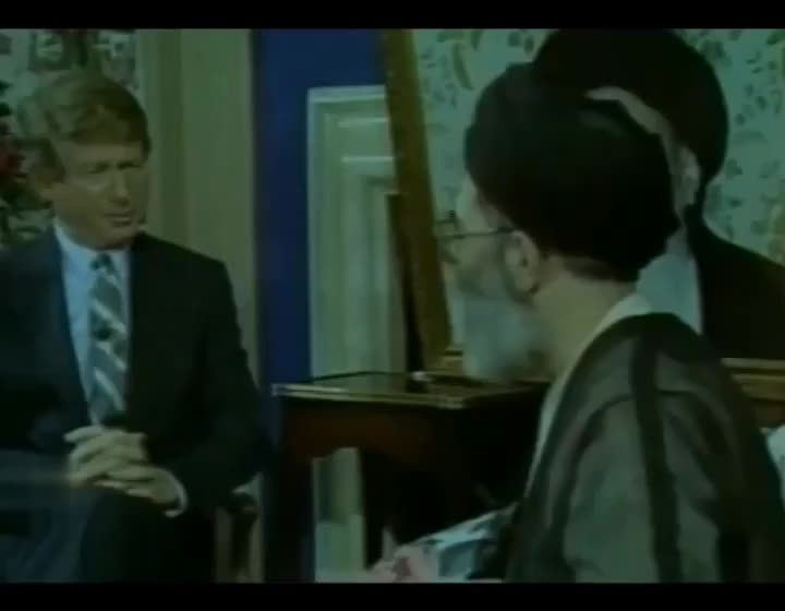   مصاحبه رهبر انقلاب با مجری آمریکایی سال۱۳۶۶ وسط جنگ ایران و عراق