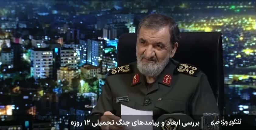    محسن رضایی: اسرائیلی ها ۶ نقطه از جلسه شورای امنیت کشور را بمباران کردند اما هیچ آسیبی به اعضا وارد نشد چون جلسه را حساب‌شده برگزار کردیم