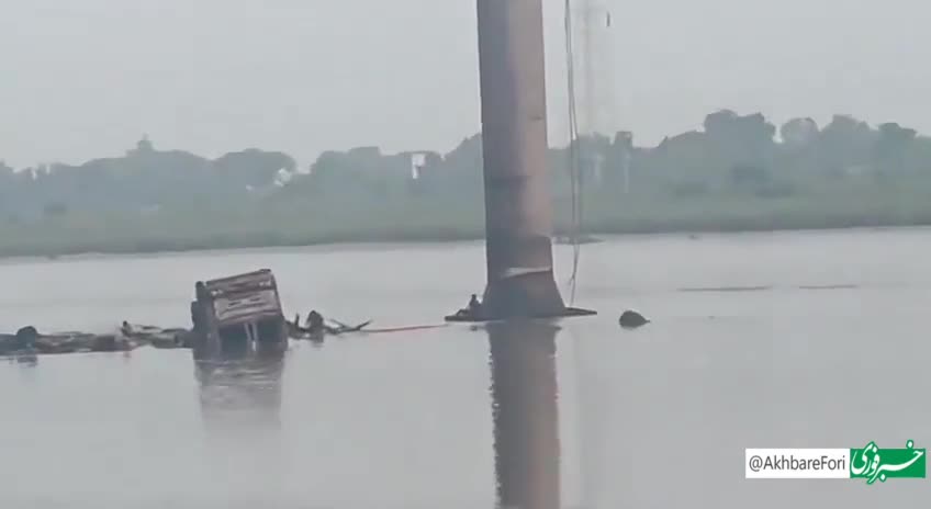   اولین تصاویر از فرو ریختن مرگبار یک پل در گجرات هند