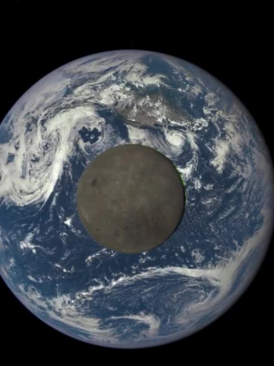   تصاویری کمیاب و نادر از پشت ماه