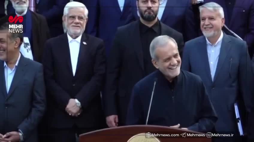    شوخی‌های جالب پزشکیان با خبرنگاران به مناسبت روز خبرنگار