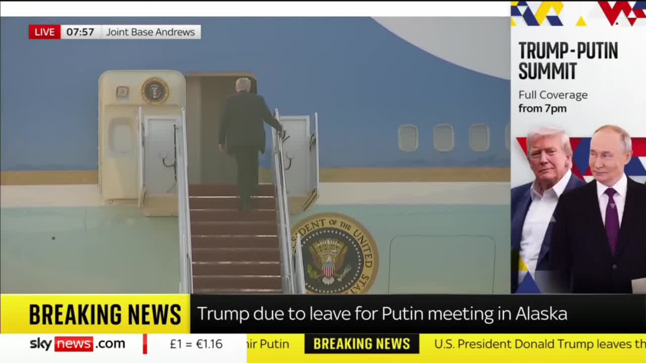   لحظه سوار شدن ترامپ به ایر فورس وان؛ سفر به آلاسکا برای دیدار با پوتین