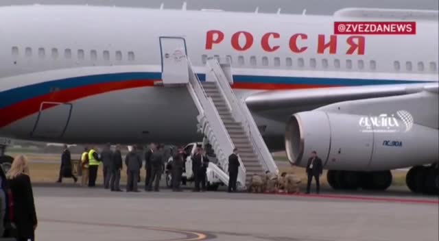   این اقدام سربازان آمریکایی پای هواپیمای پوتین، باعث تمسخر ترامپ شد!