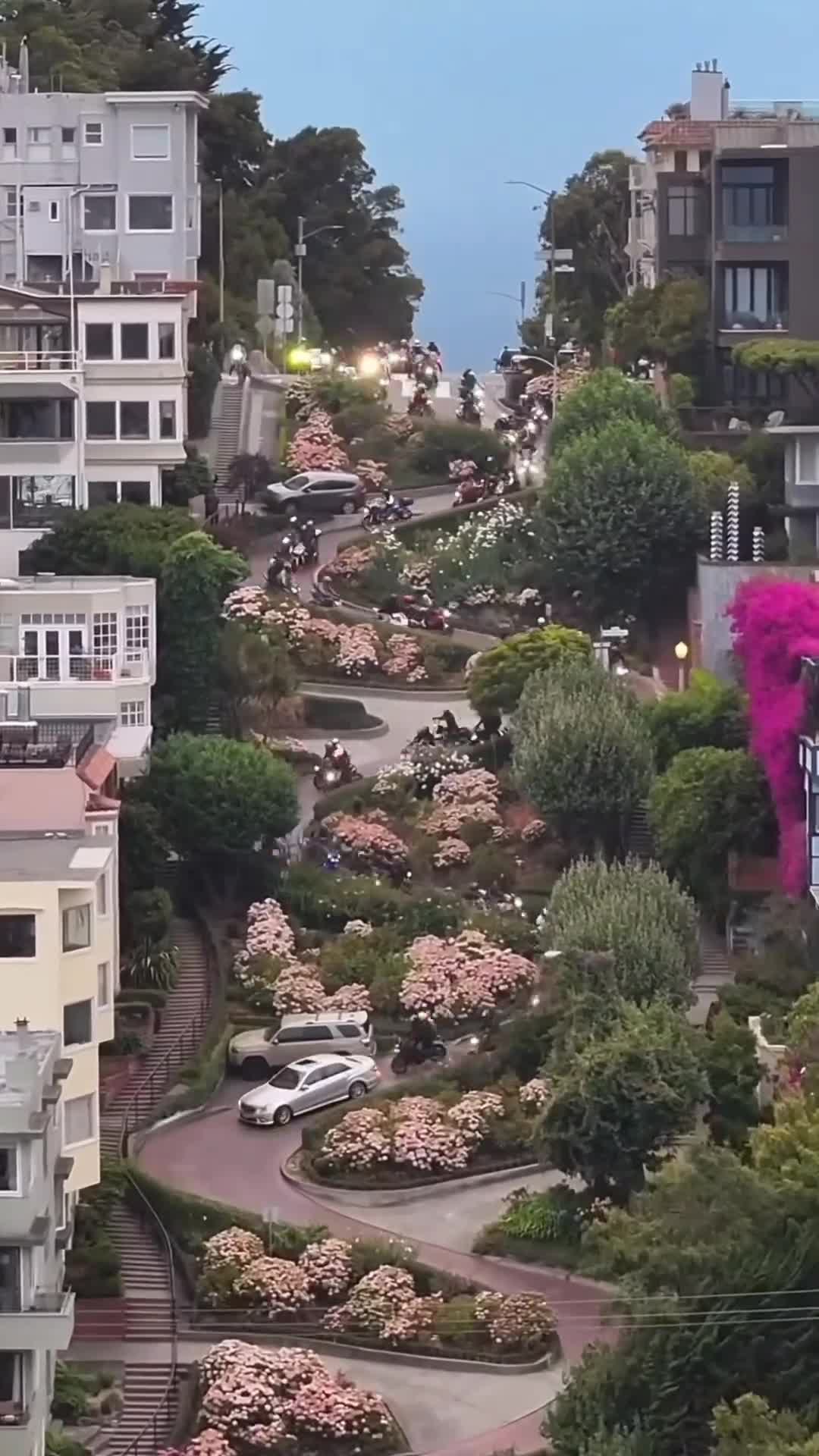   عجیب‌ترین خیابان دنیا