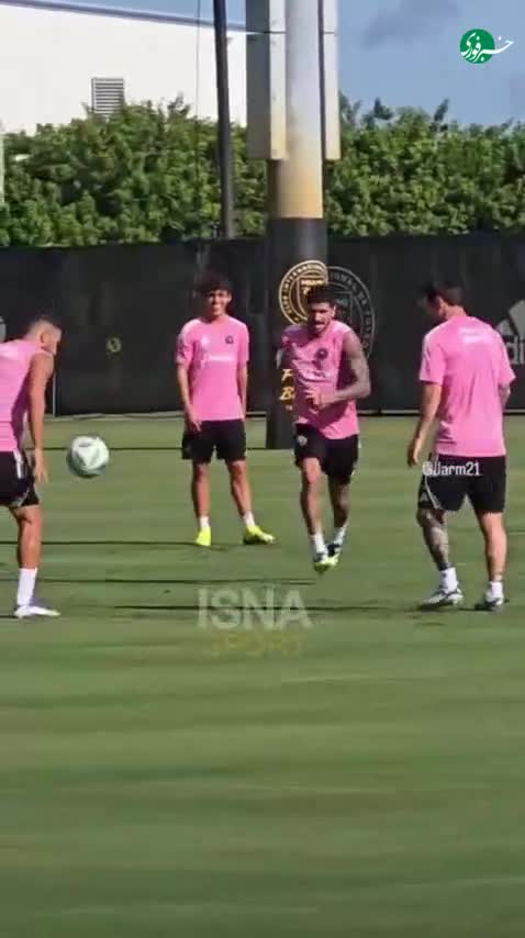   پارتی‌بازی عجیب رودریگو دی پائول مقابل لیونل مسی در تمرینات اینتر میامی